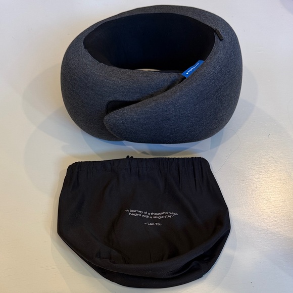 Ostrichpillow travel neck pillow - dark gray - Picture 4 of 7